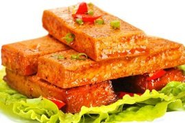 健康轻食新选择 酱香豆腐干与鸡肉零食