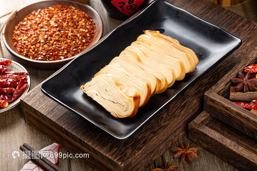 家常美味 切好的干豆腐卷猪肉零食